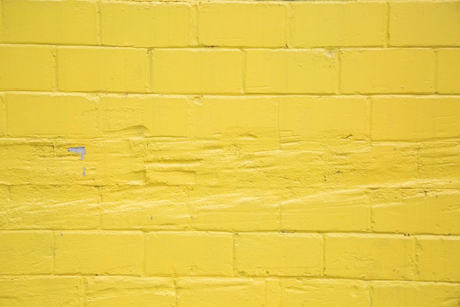 yellow brick wall demonstrating the texture element of visual design